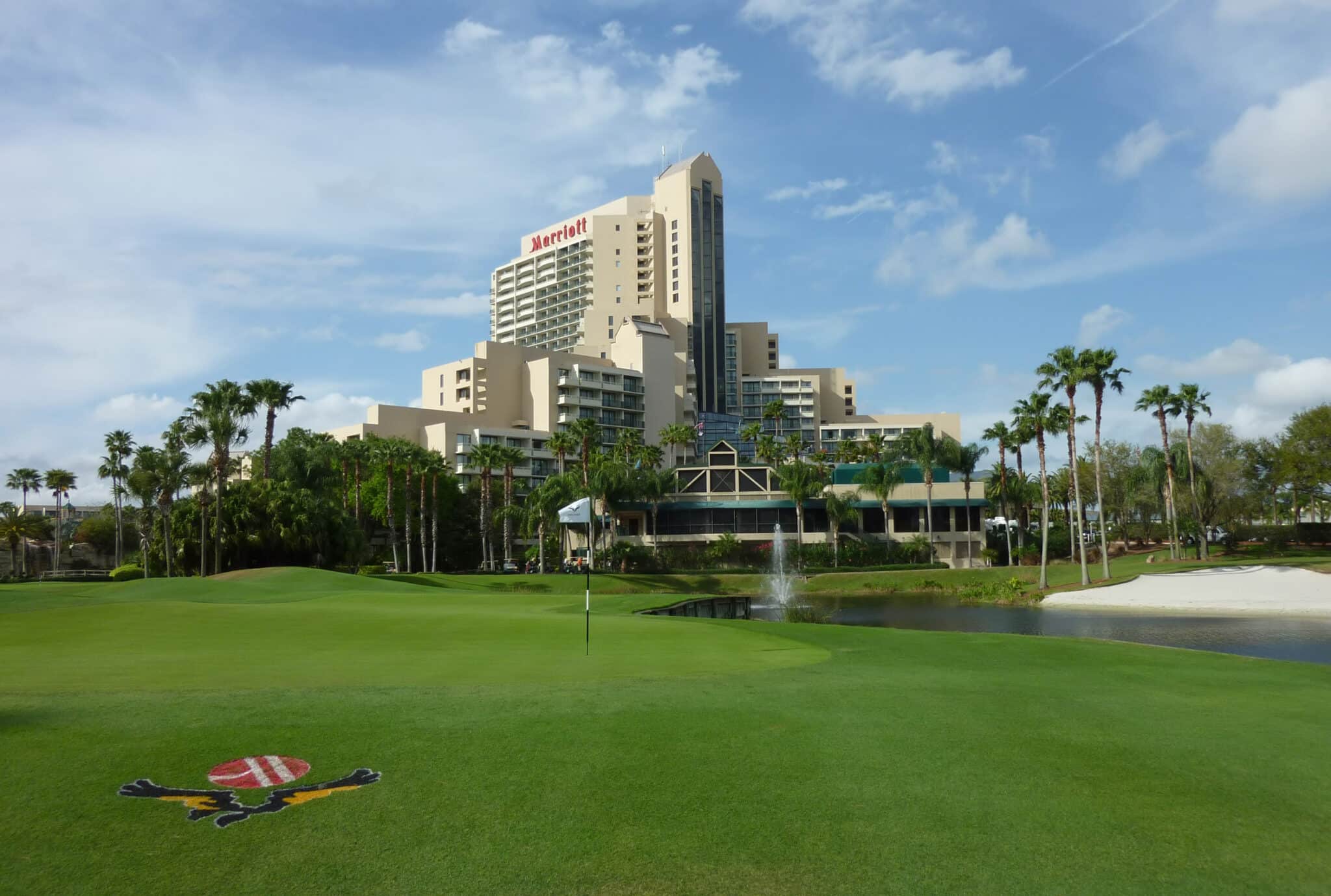 image of golf course in front of Orlando hotel